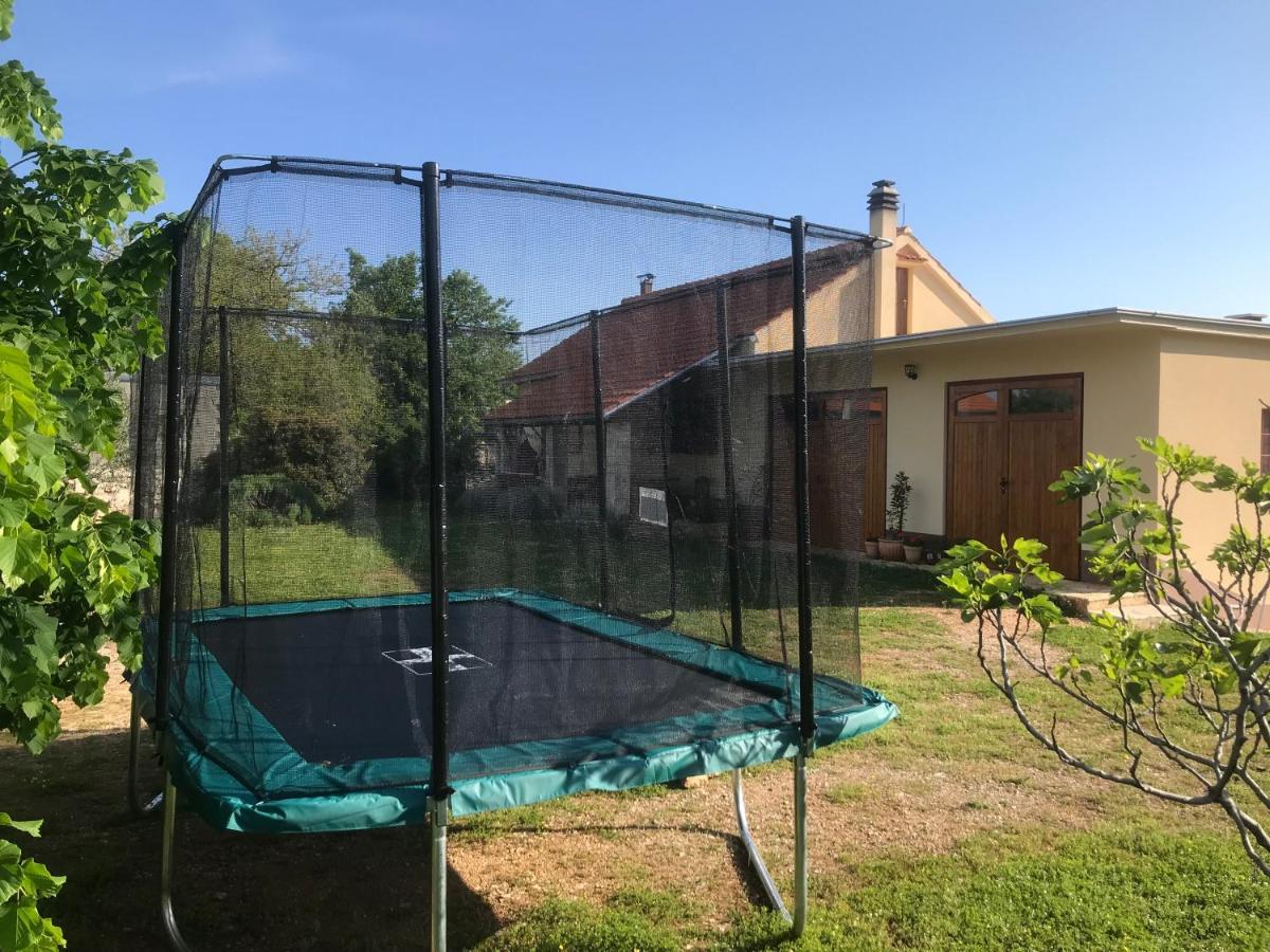 אוברובץ Holiday House Green Dream מראה חיצוני תמונה